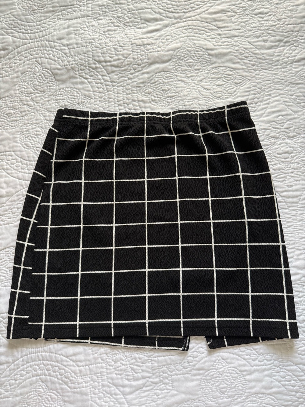 SHEIN Black and White Grid Mini Skirt - Picture 3 of 3